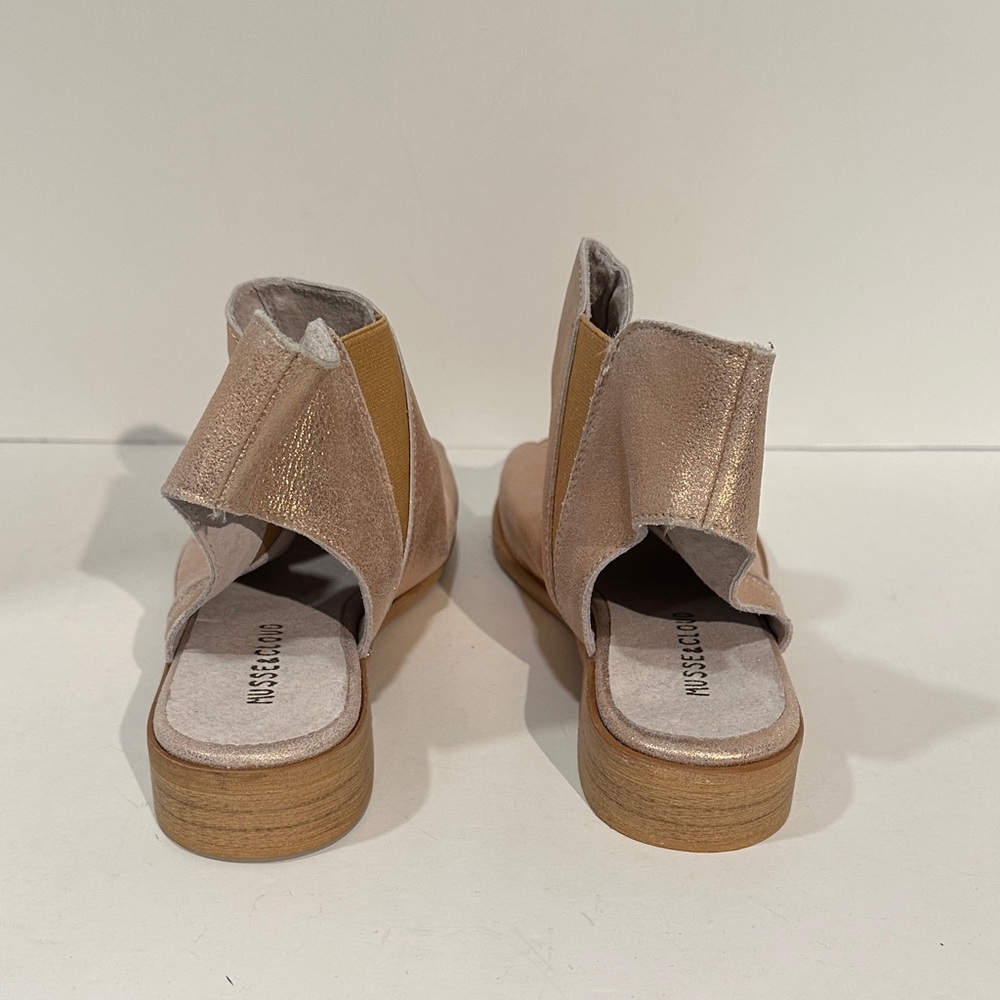 Musse & Cloud Metallic Rose Gold Peep-Toe Leather Sandals - Picture 4 of 5